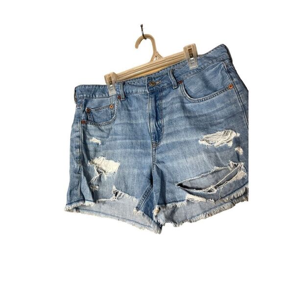 American Eagle Distressed Tom Girl Shorts Size 8‎ - Picture 3 of 8